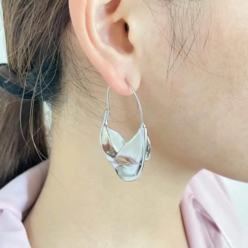 💎New Silver Anthropologie Fulani Twist/ Flower Basket Dangle Earrings